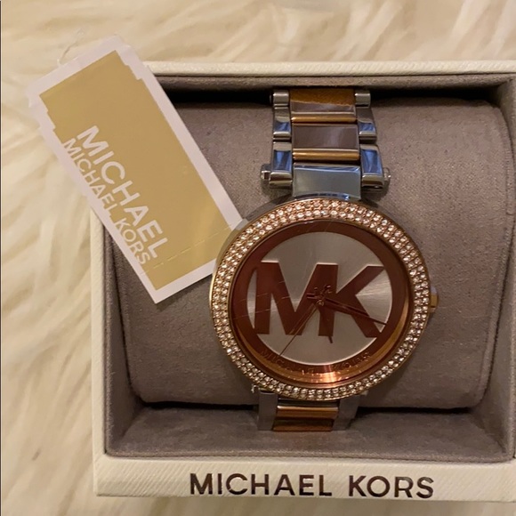 Michael Kors Watch two tone - Picture 6 of 8
